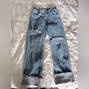 Abercrombie high rise 90s relaxed jeans 27L